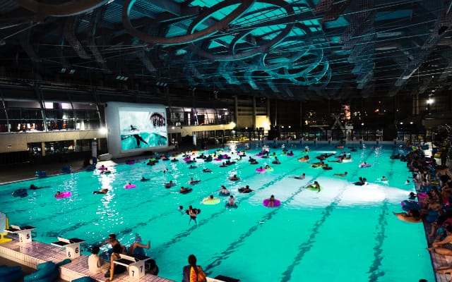 Ciné piscine - OC Ciné, votre séance cinéma les pieds dans l'eau !